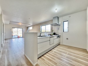 吉川市道庭、新築一戸建ての画像です