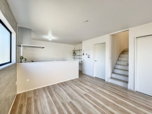 吉川市道庭、新築一戸建ての画像です