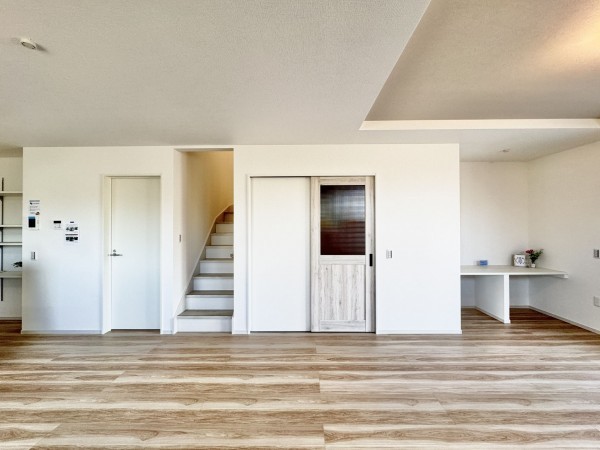 吉川市道庭、新築一戸建ての画像です