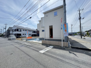 三郷市早稲田、新築一戸建ての画像です