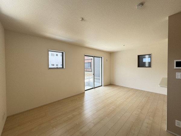 三郷市早稲田、新築一戸建ての画像です