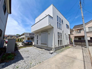 吉川市大字保、中古一戸建ての画像です
