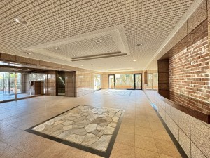 吉川市大字保、マンションの画像です