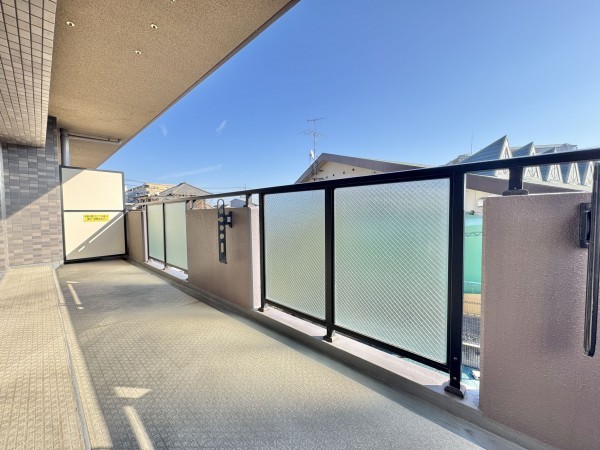 吉川市大字保、マンションの画像です