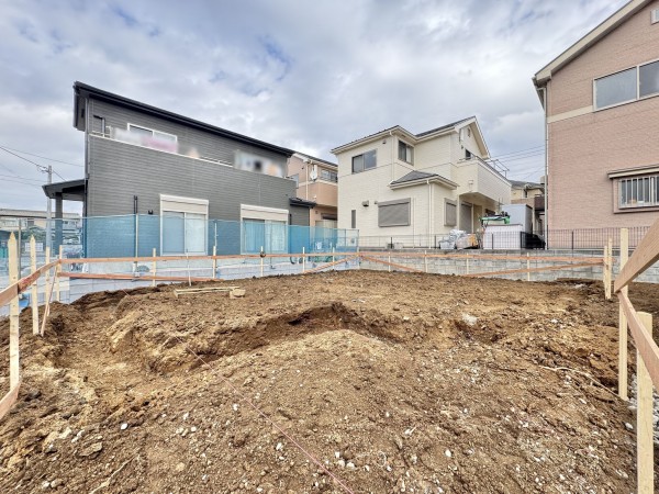 三郷市東町、新築一戸建ての画像です