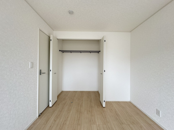 三郷市早稲田、新築一戸建ての画像です