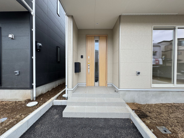 三郷市早稲田、新築一戸建ての画像です