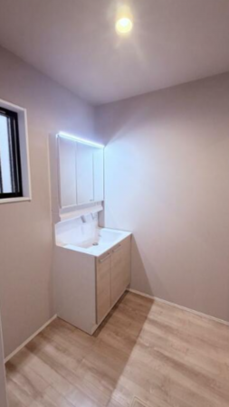 三郷市鷹野、新築一戸建ての画像です