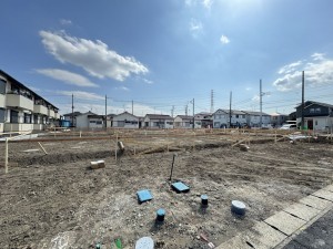 吉川市中曽根、新築一戸建ての画像です