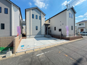 吉川市中曽根、新築一戸建ての外観画像です