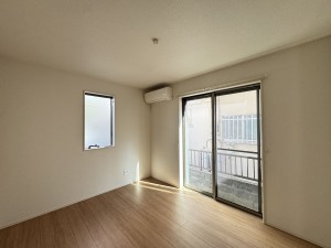 吉川市栄町、中古一戸建ての子ども部屋画像です