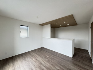 吉川市高久、新築一戸建ての居間画像です