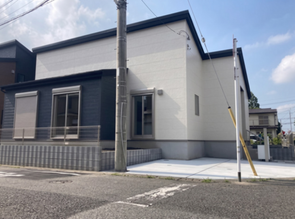 吉川市中曽根、新築一戸建ての外観画像です
