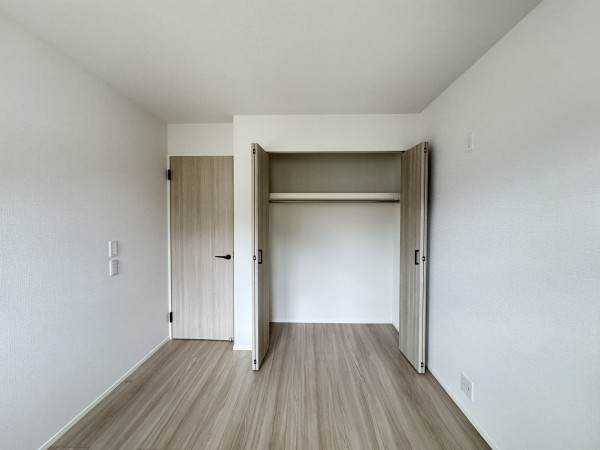 吉川市中野、新築一戸建ての画像です