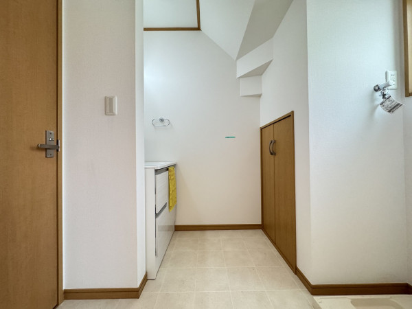 三郷市彦成、中古一戸建ての画像です