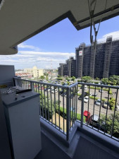三郷市さつき平、マンションのバルコニー画像です