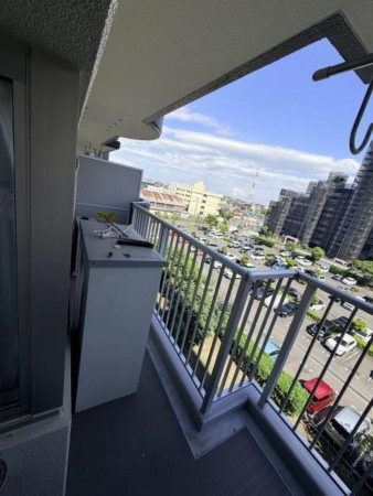 三郷市さつき平、マンションのバルコニー画像です