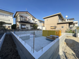 吉川市新栄、新築一戸建ての画像です