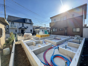 吉川市新栄、新築一戸建ての画像です