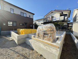 吉川市新栄、新築一戸建ての画像です
