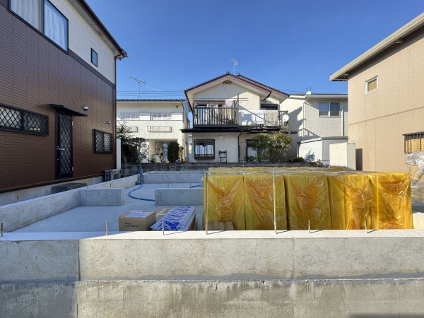吉川市新栄、新築一戸建ての画像です