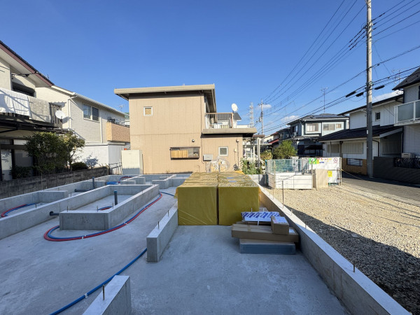 吉川市新栄、新築一戸建ての画像です