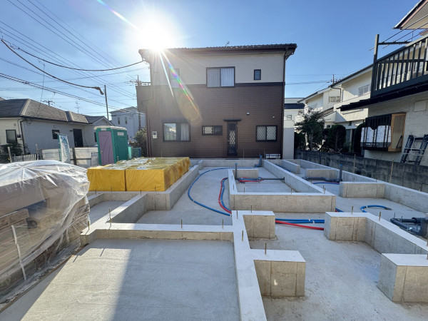 吉川市新栄、新築一戸建ての画像です