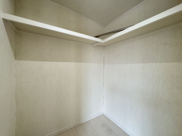 吉川市美南、中古一戸建ての内装画像です