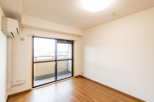 三郷市早稲田、マンションの内装画像です