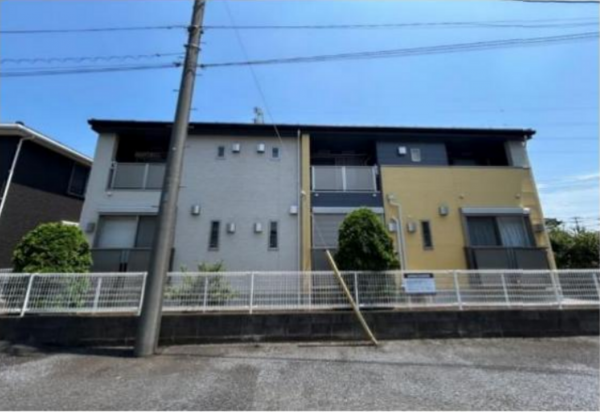 吉川市平沼、収益物件/アパートの外観画像です