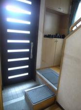 前橋市石倉町、収益物件/店舗付住宅の画像です