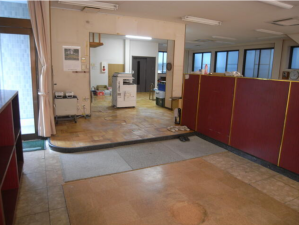 前橋市石倉町、収益物件/店舗付住宅の画像です