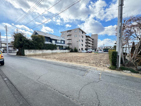 前橋市荒牧町、土地の画像です