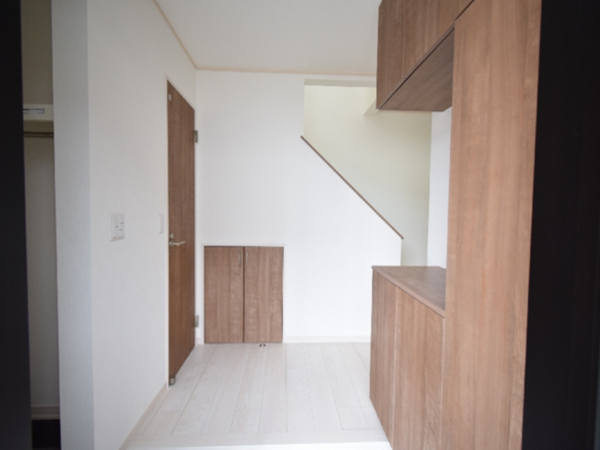 前橋市下細井町、新築一戸建ての玄関画像です