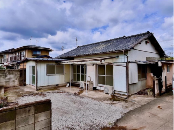 前橋市下細井町、収益物件/住宅の間取り画像です