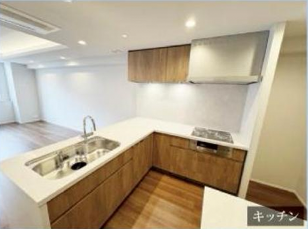 渋谷区南平台町、マンションのキッチン画像です