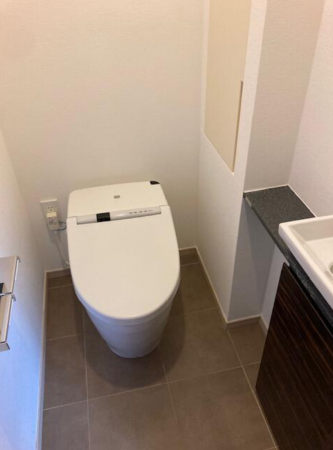 渋谷区渋谷、マンションのトイレ画像です