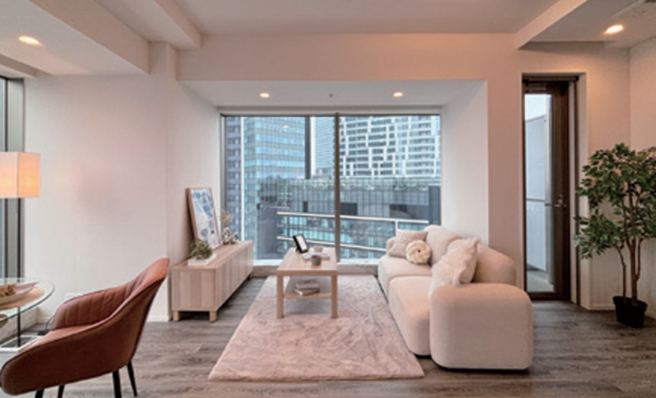 渋谷区桜丘町、マンションの居間画像です