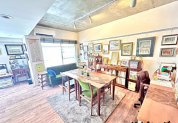 渋谷区渋谷、マンションの居間画像です