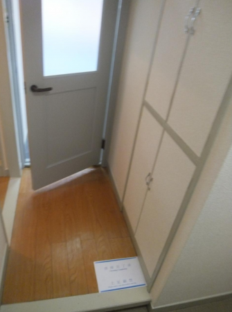 渋谷区宇田川町、マンションの玄関画像です