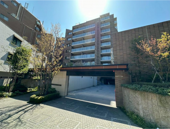 渋谷区東、マンションの外観画像です