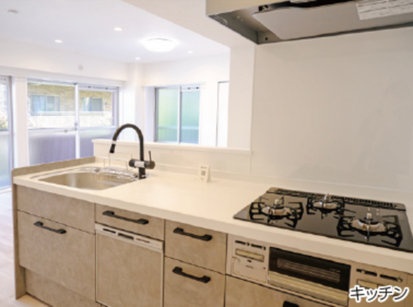 渋谷区広尾、マンションのキッチン画像です