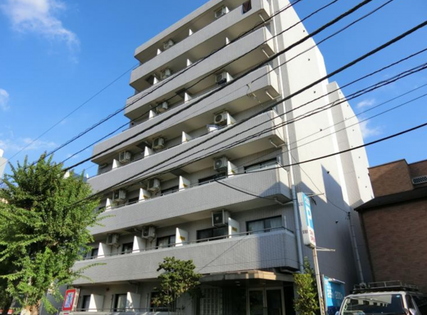 目黒区大橋、マンションの外観画像です