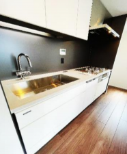 渋谷区渋谷、マンションのキッチン画像です