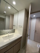 渋谷区桜丘町、マンションの洗面画像です