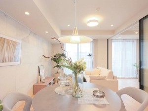 渋谷区渋谷、マンションの居間画像です