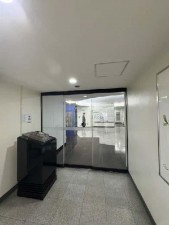 渋谷区道玄坂、マンションの玄関画像です