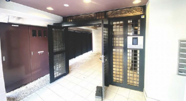 渋谷区神泉町、マンションのエントランス画像です