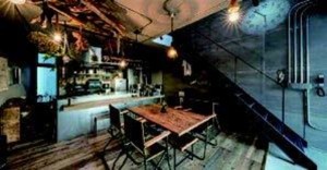 渋谷区富ヶ谷、マンションの周辺の街並み画像です