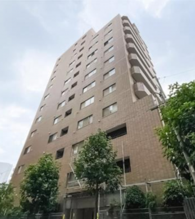 目黒区青葉台、マンションの外観画像です